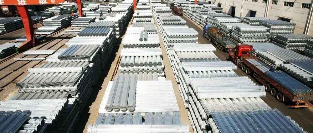 刚刚，又一家钢铁巨无霸上市！！70后创始人：未来目标3000万吨，做全球管业第一雄狮