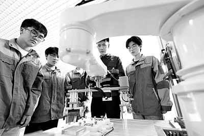 内蒙古涂塑钢管热浸塑穿线管厂家 AI与职教实训深度融合 智能实训离“所学即所用”还有多远